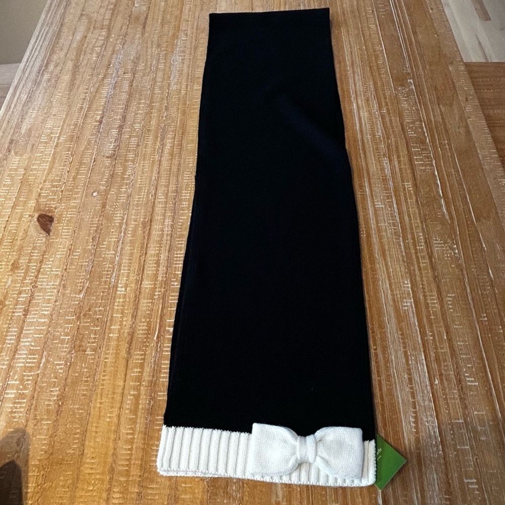 Kate Spade Black and Cream Scarf